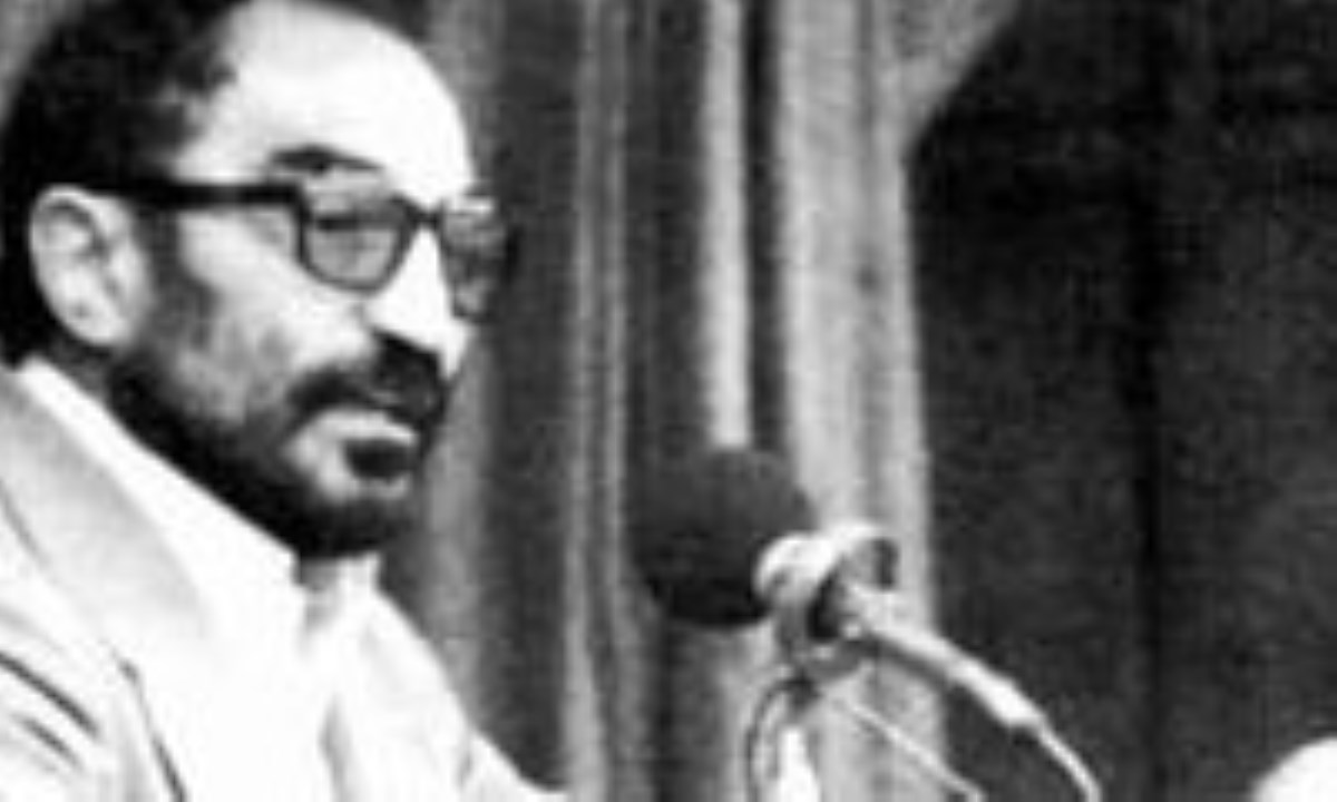 چهره منور انقلاب
                        